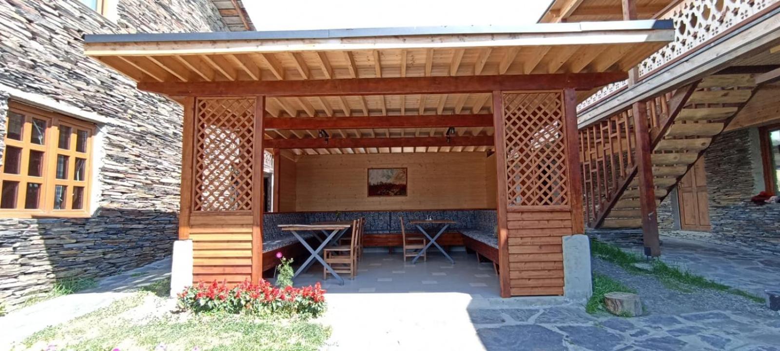 Guest House Shina Omalo Exterior photo