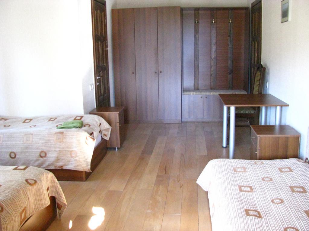 Guest House Shina Omalo Room photo