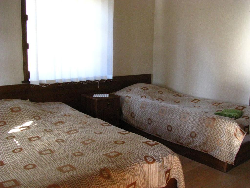 Guest House Shina Omalo Room photo